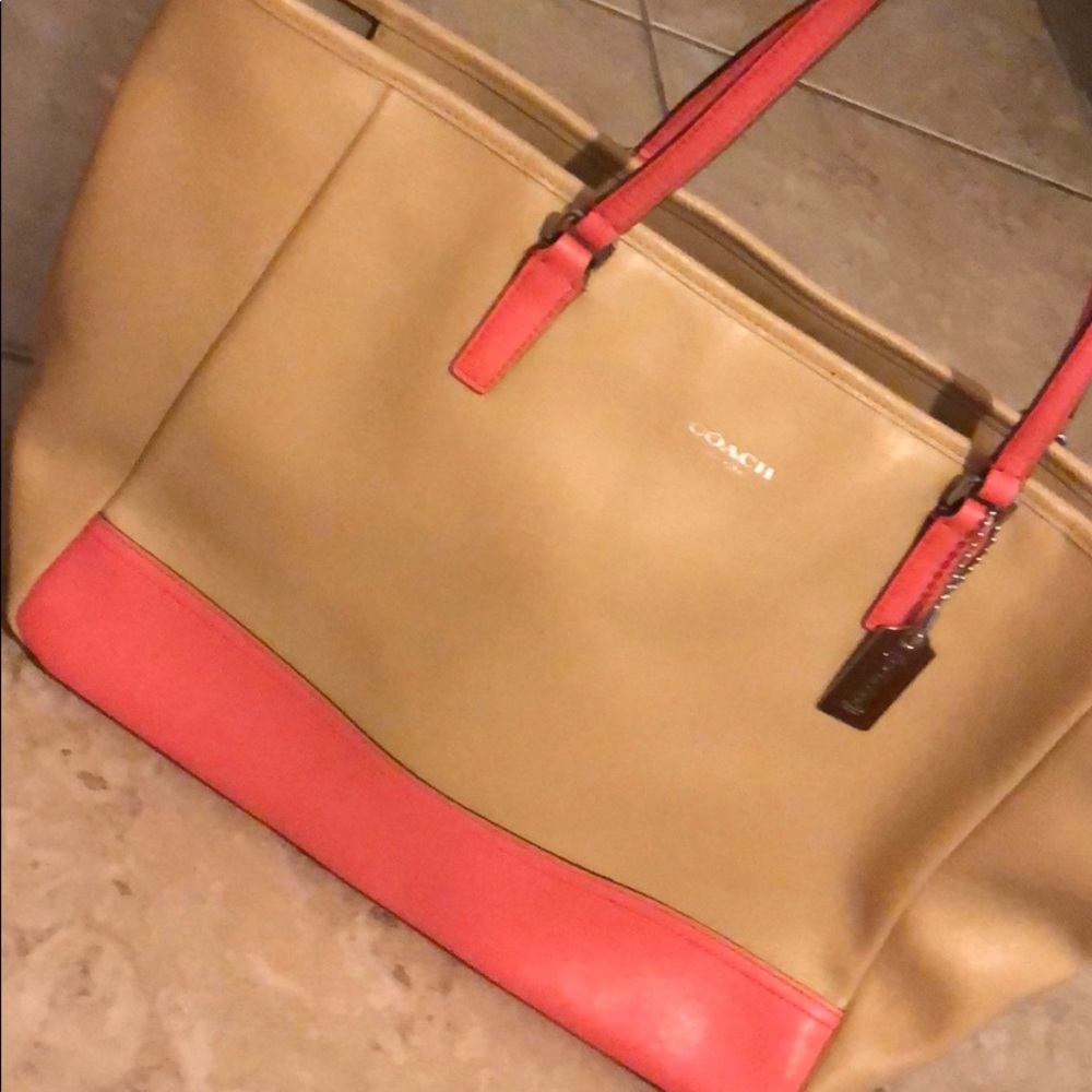 🚨MAKE OFFER🚨 Coach purse